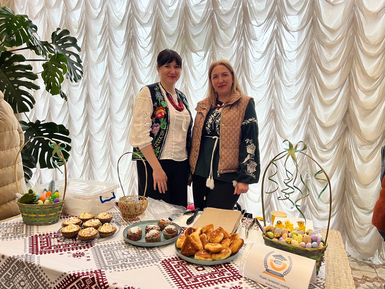 У Світловодську на Великодньому арт-майданчику зібрали понад 64 тисячі гривень для ЗСУ У Світловодську на Великодньому арт-майданчику зібрали понад 64 тисячі гривень для ЗСУ