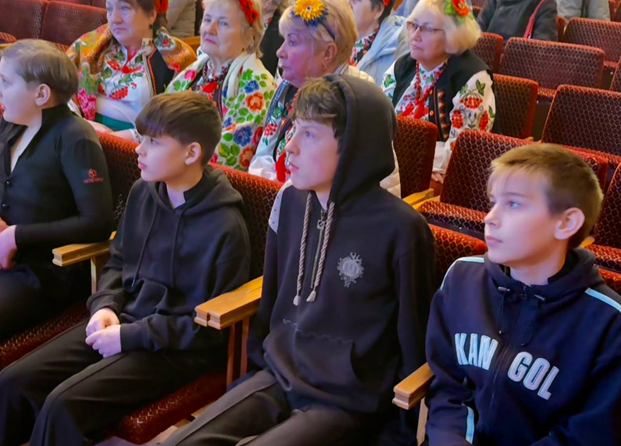 У Світловодську на Великодньому арт-майданчику зібрали понад 64 тисячі гривень для ЗСУ У Світловодську на Великодньому арт-майданчику зібрали понад 64 тисячі гривень для ЗСУ