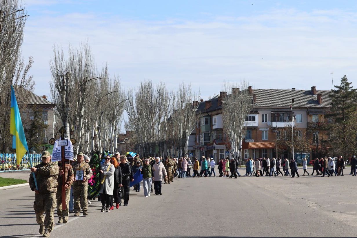 Світловодськ попрощався із захисником Андрієм Савком Світловодськ попрощався із захисником Андрієм Савком