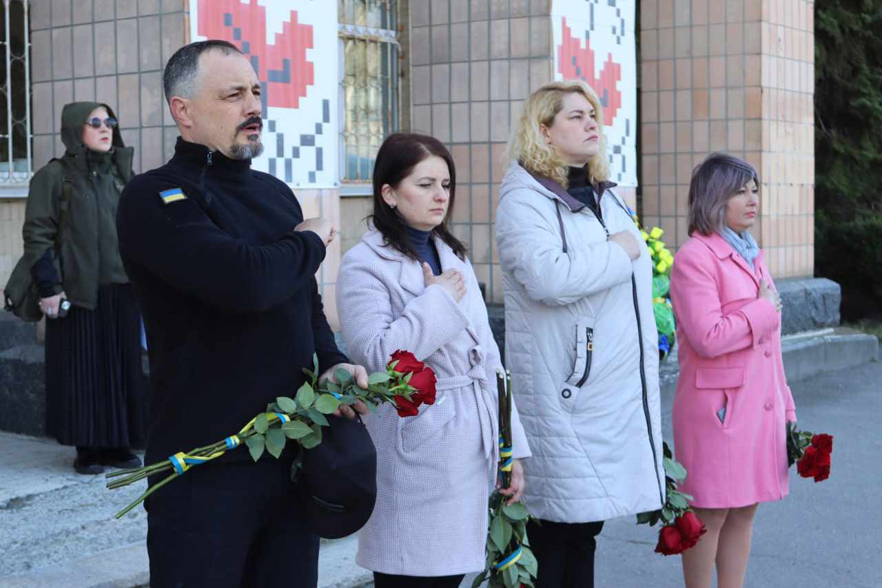 Світловодськ попрощався із захисником Андрієм Савком Світловодськ попрощався із захисником Андрієм Савком