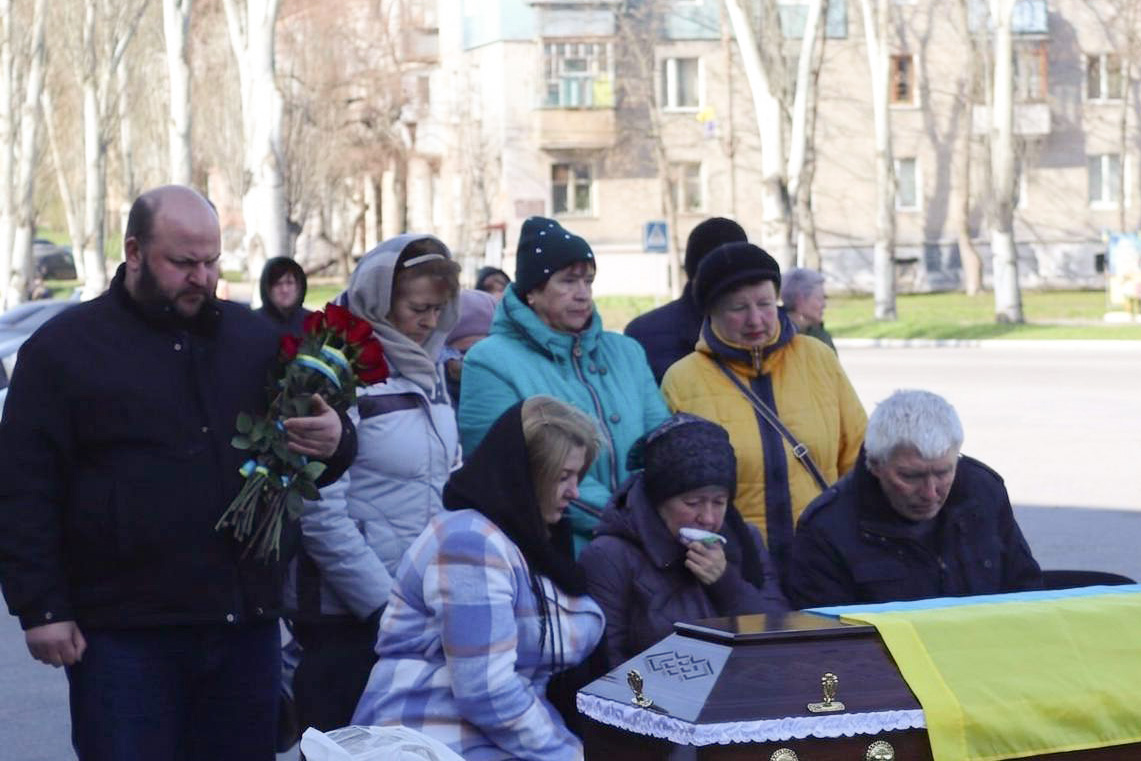 Світловодськ попрощався із захисником Андрієм Савком Світловодськ попрощався із захисником Андрієм Савком