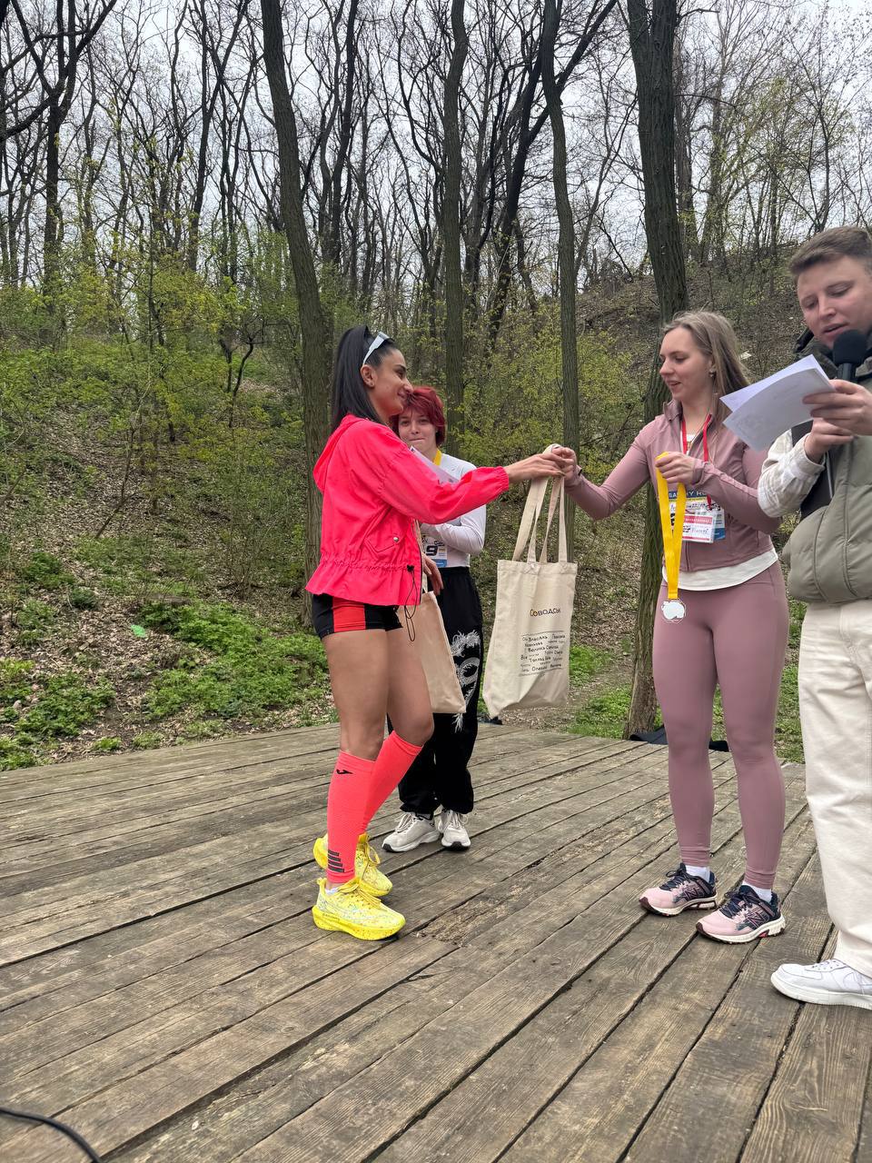 У Світловодську відбувся благодійний забіг на набережній