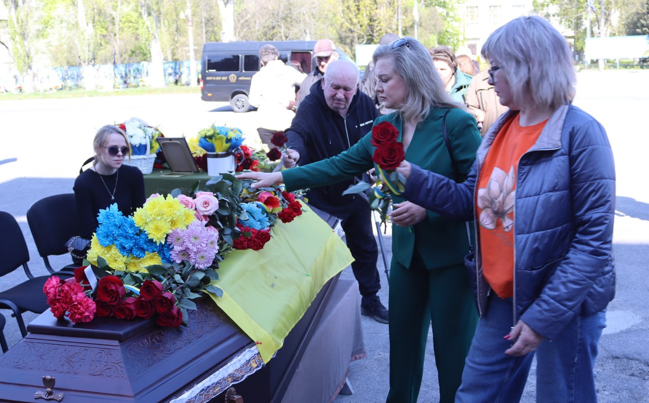 Світловодськ попрощався із захисником Олександром Одомічем