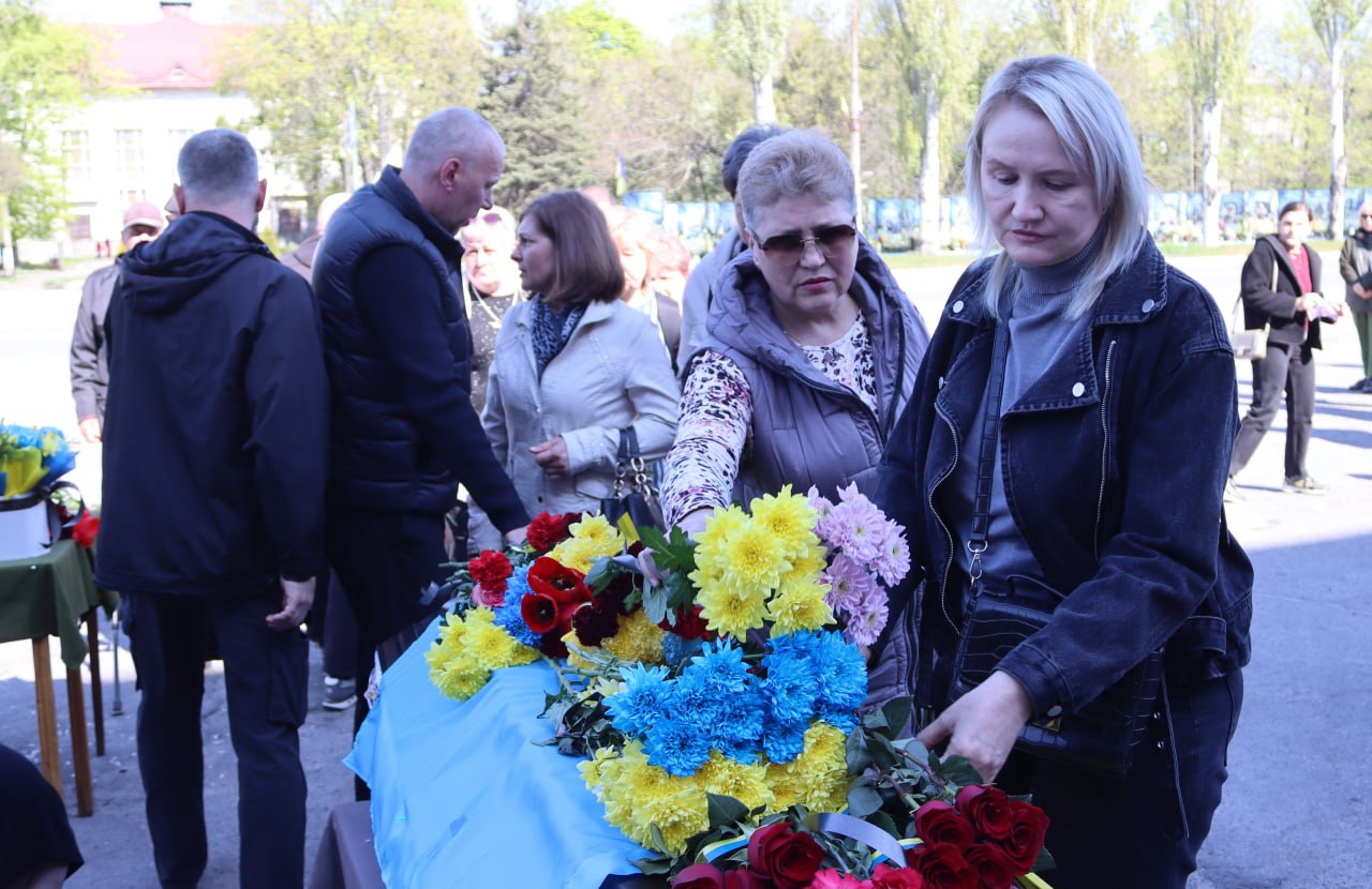 Світловодськ попрощався із захисником Олександром Одомічем