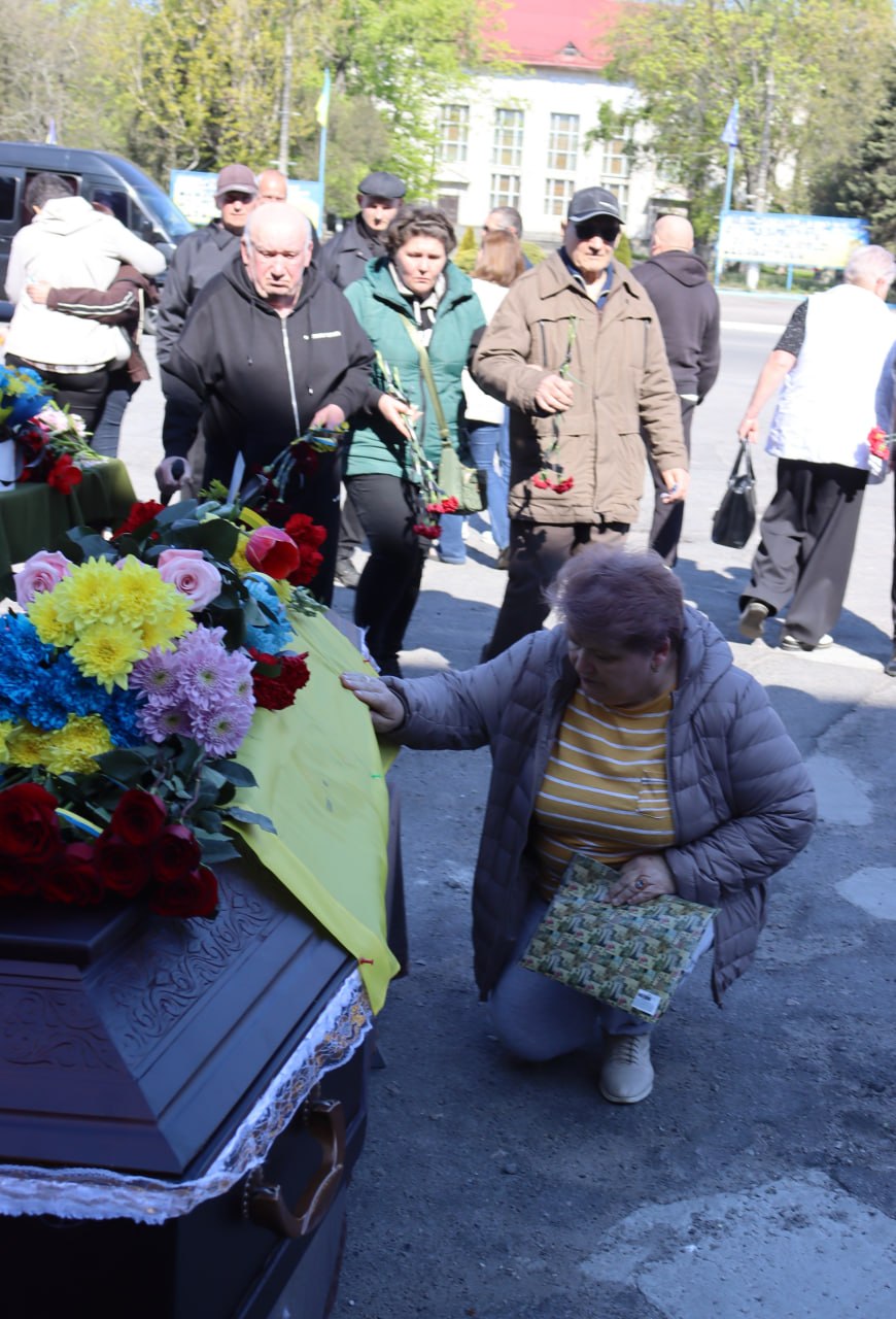 Світловодськ попрощався із захисником Олександром Одомічем