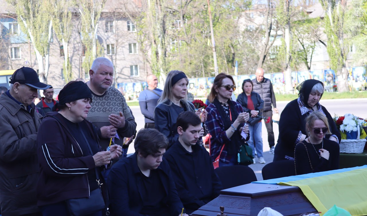 Світловодськ попрощався із захисником Олександром Одомічем