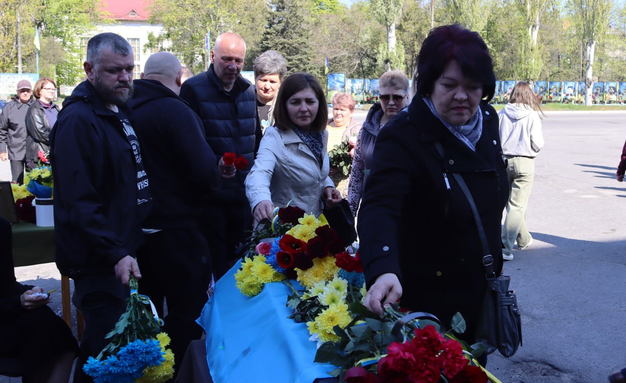 Світловодськ попрощався із захисником Олександром Одомічем