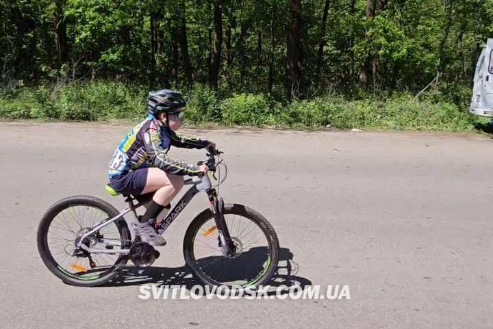 Рекордний виїзд: як 17 наших велосипедистів відкрили сезон у Знам'янці