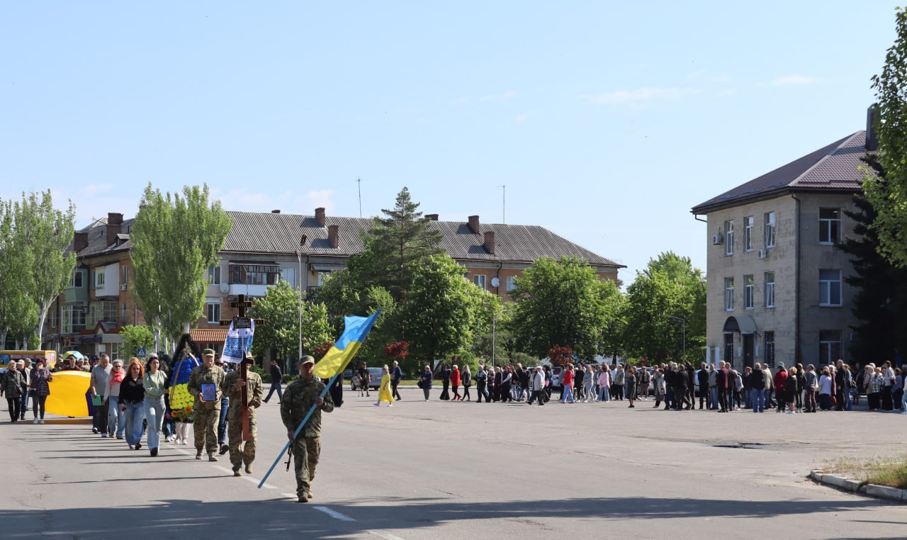 Світловодськ попрощався із захисником Сергієм Тараном