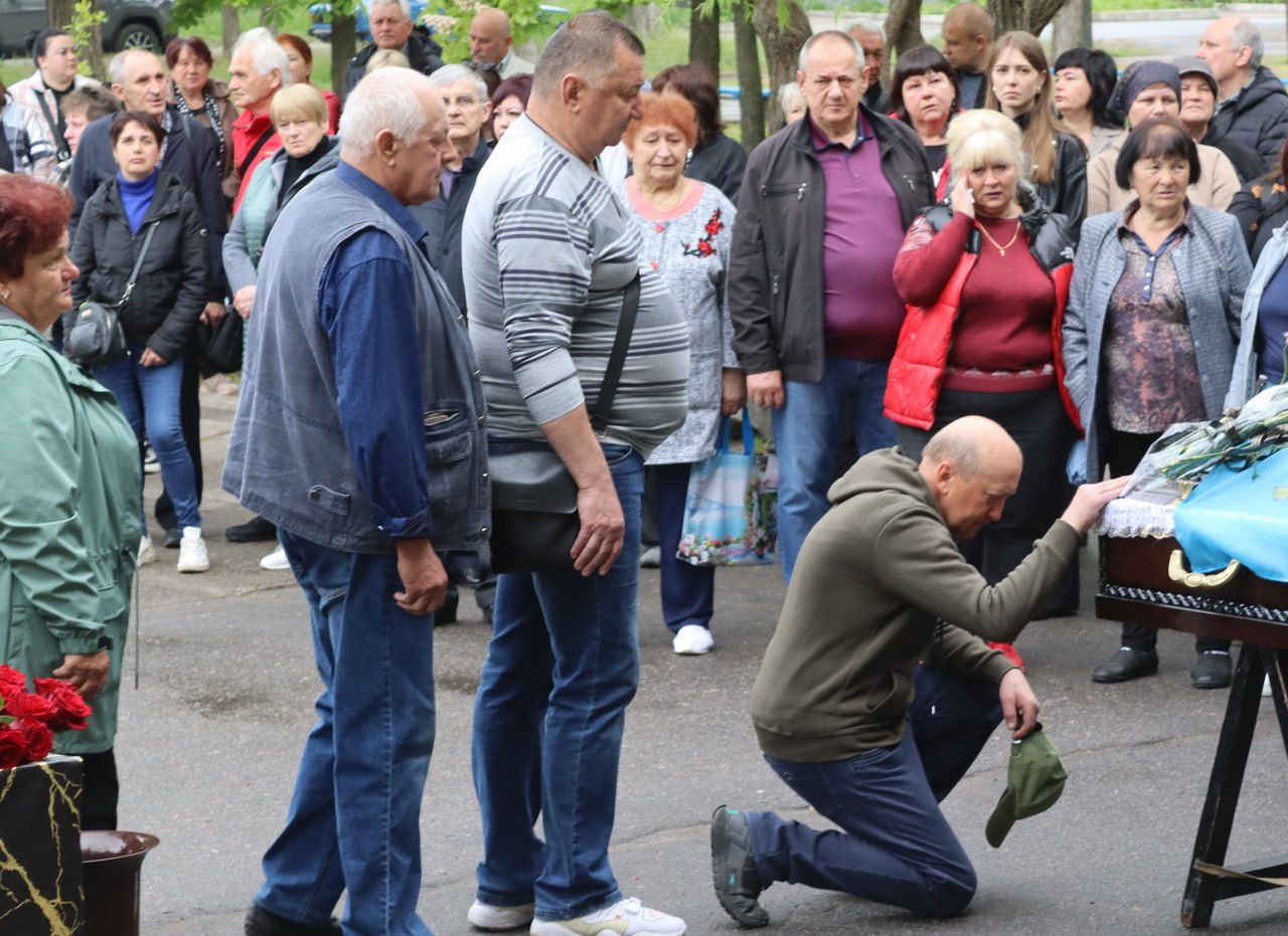 Світловодськ попрощався із захисником Євгеном Сербіним