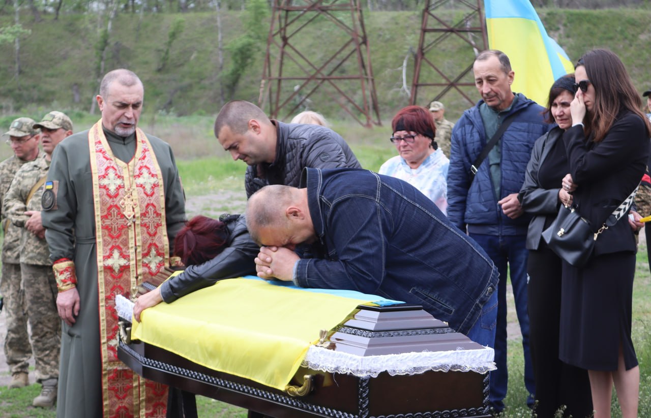 Світловодськ попрощався із захисником Євгеном Сербіним