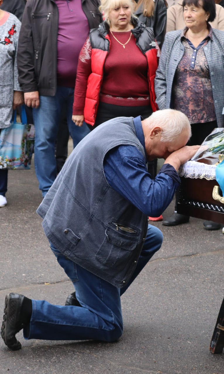 Світловодськ попрощався із захисником Євгеном Сербіним