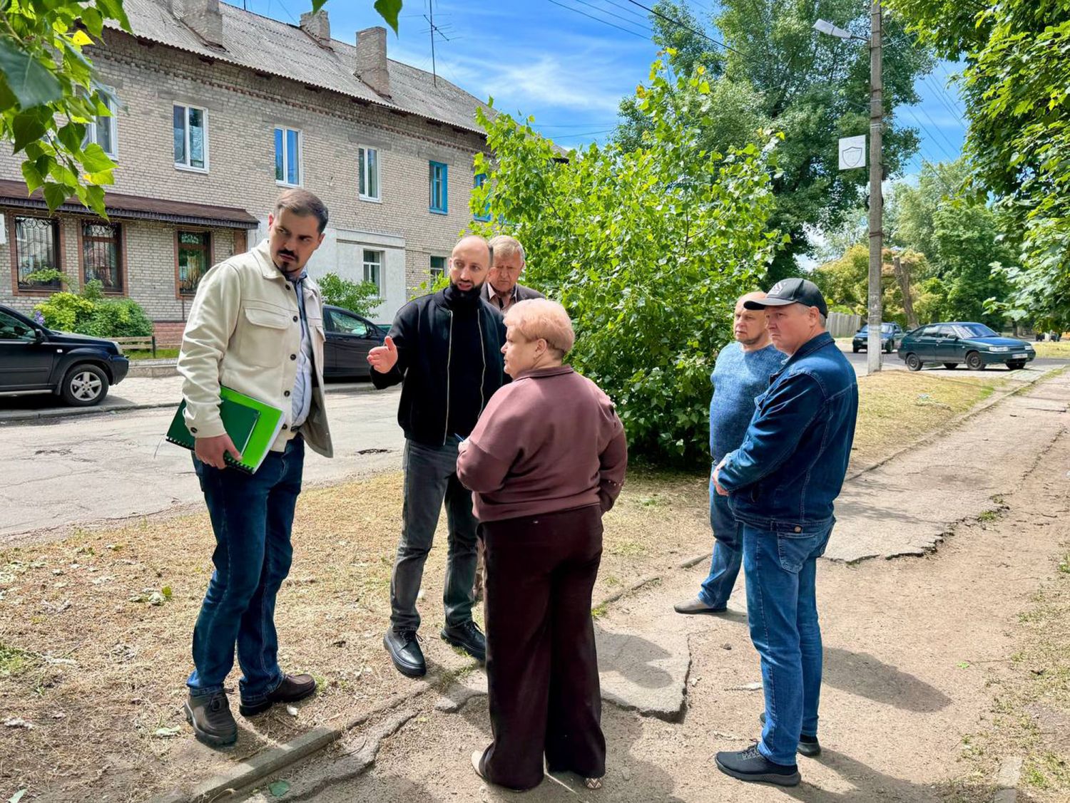 У Власівці вирішують накопичені проблеми: від вивезення сміття до очисних споруд