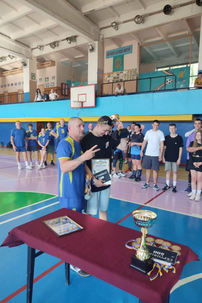 У Світловодську до Дня міста відбувся традиційний волейбольний турнір