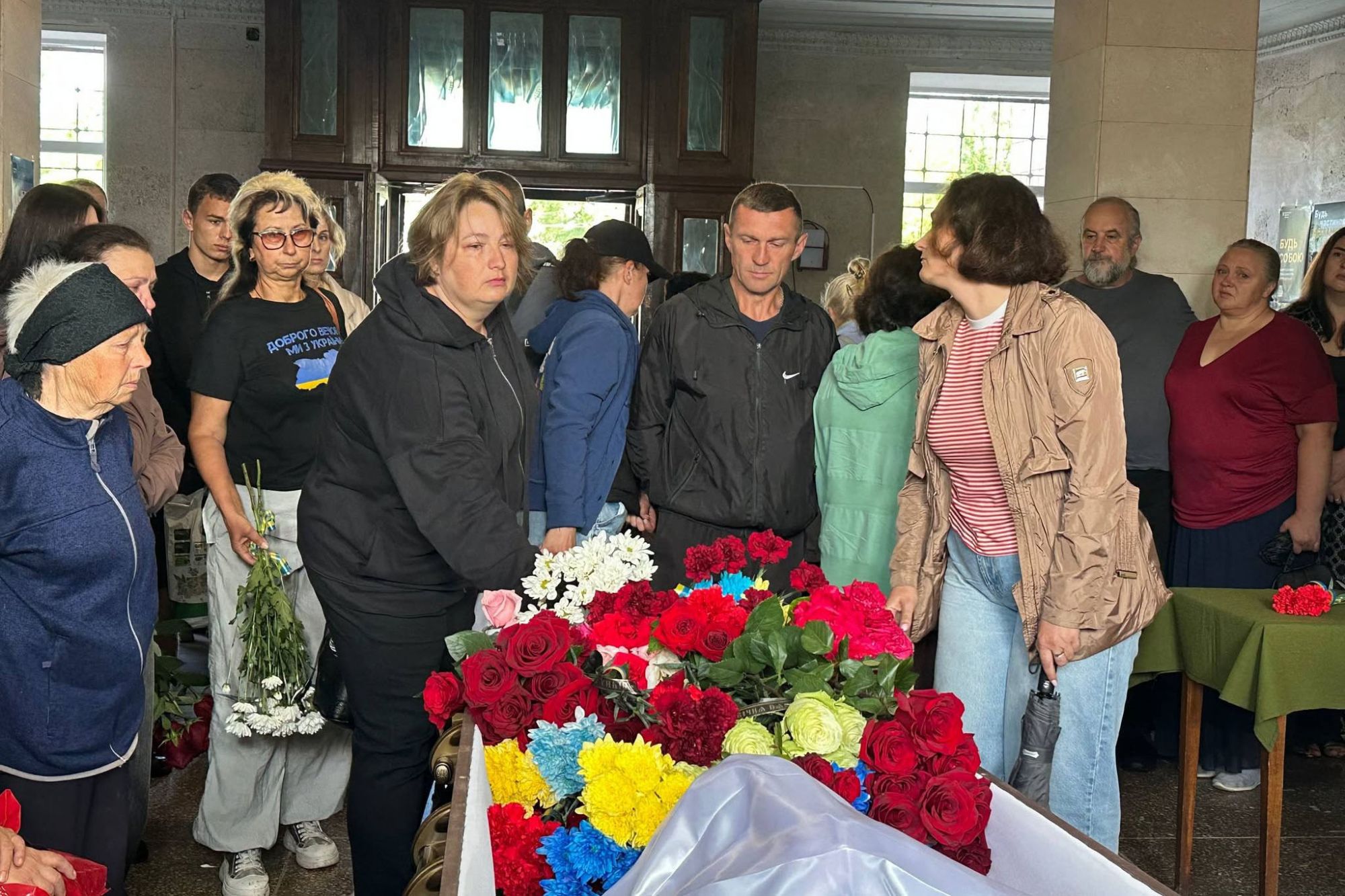 Світловодськ попрощався із захисником Романом Пелюховським Світловодськ попрощався із захисником Романом Пелюховським