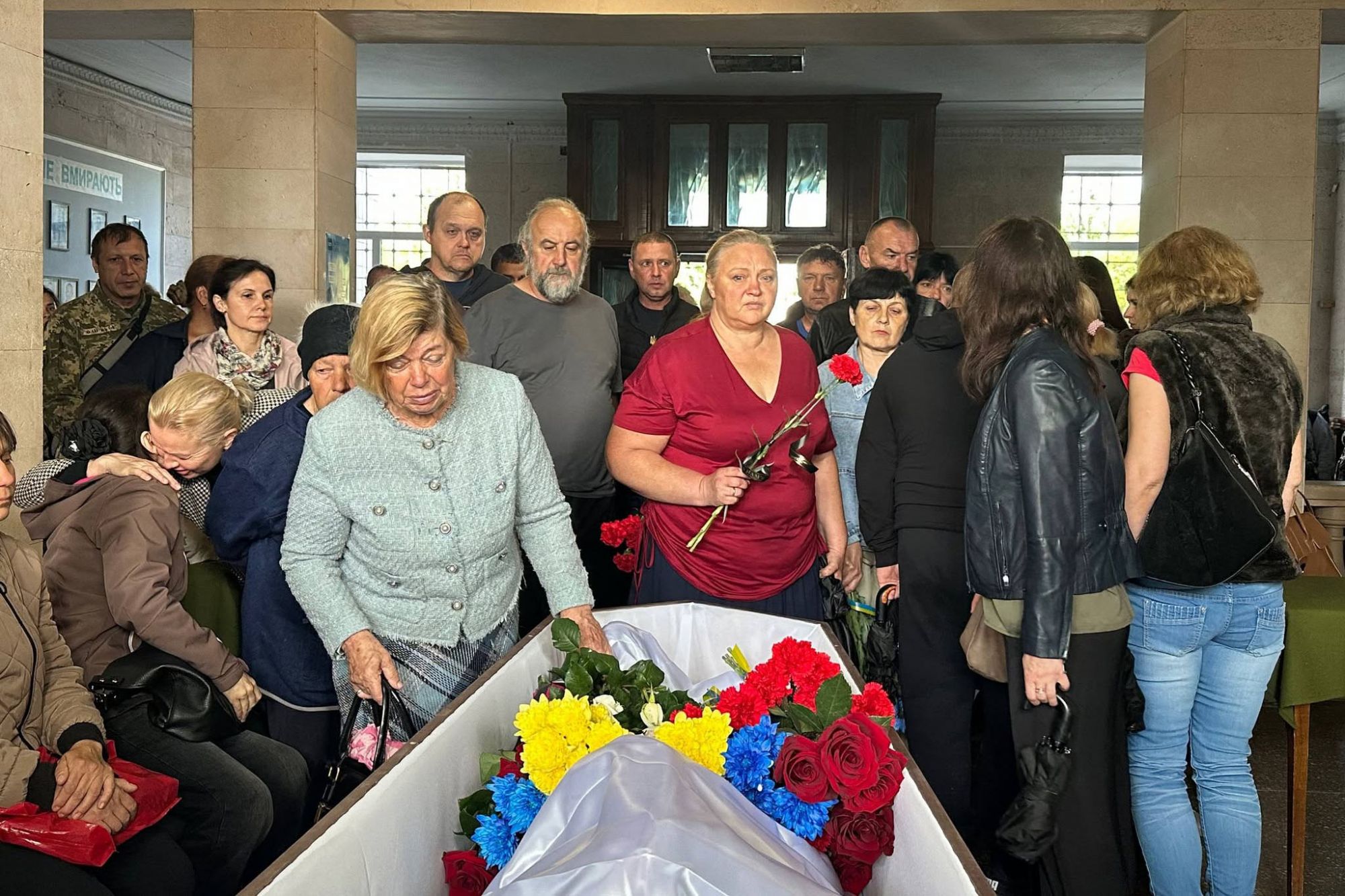 Світловодськ попрощався із захисником Романом Пелюховським Світловодськ попрощався із захисником Романом Пелюховським