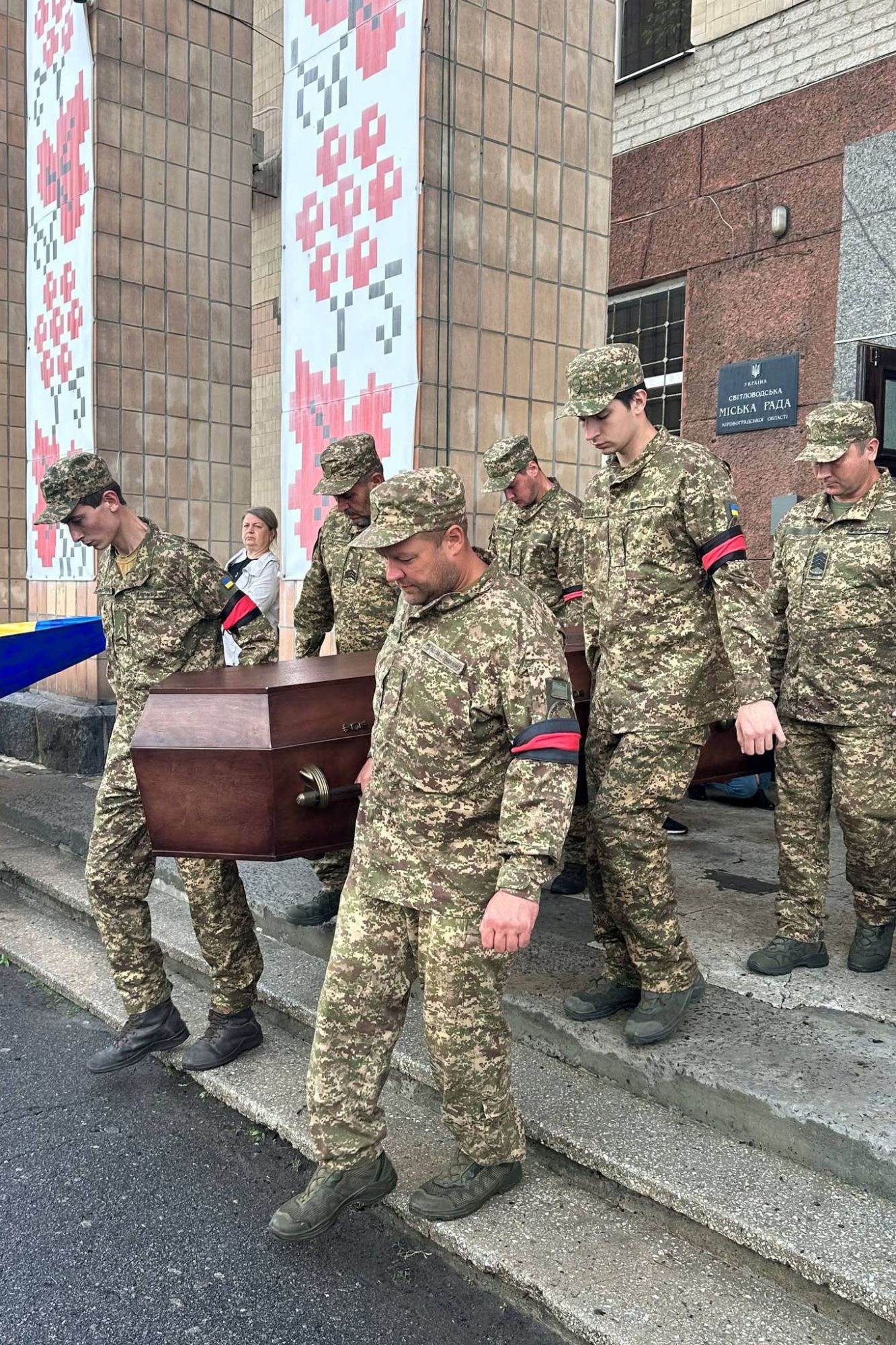 Світловодськ попрощався із захисником Романом Пелюховським