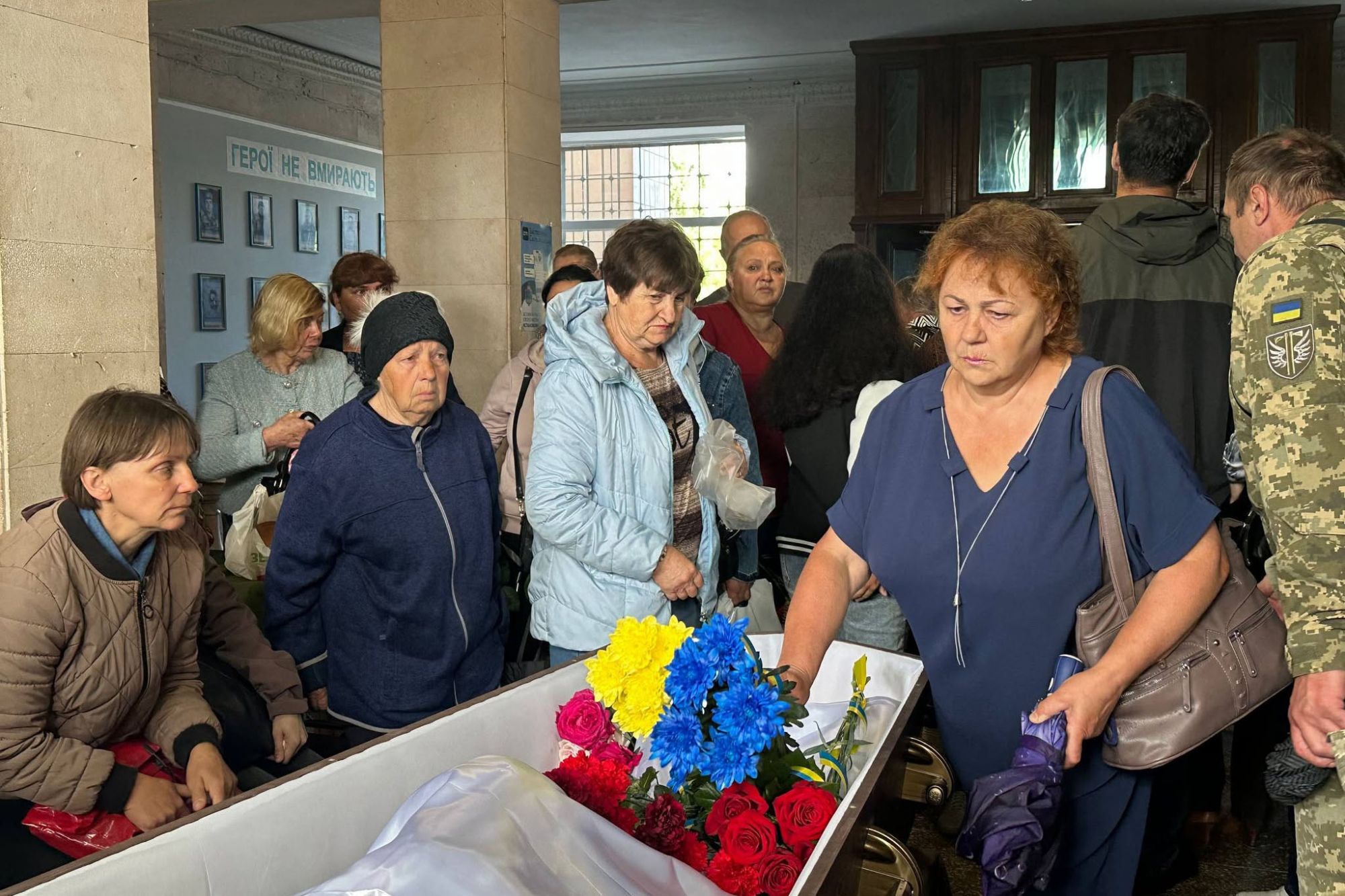 Світловодськ попрощався із захисником Романом Пелюховським Світловодськ попрощався із захисником Романом Пелюховським