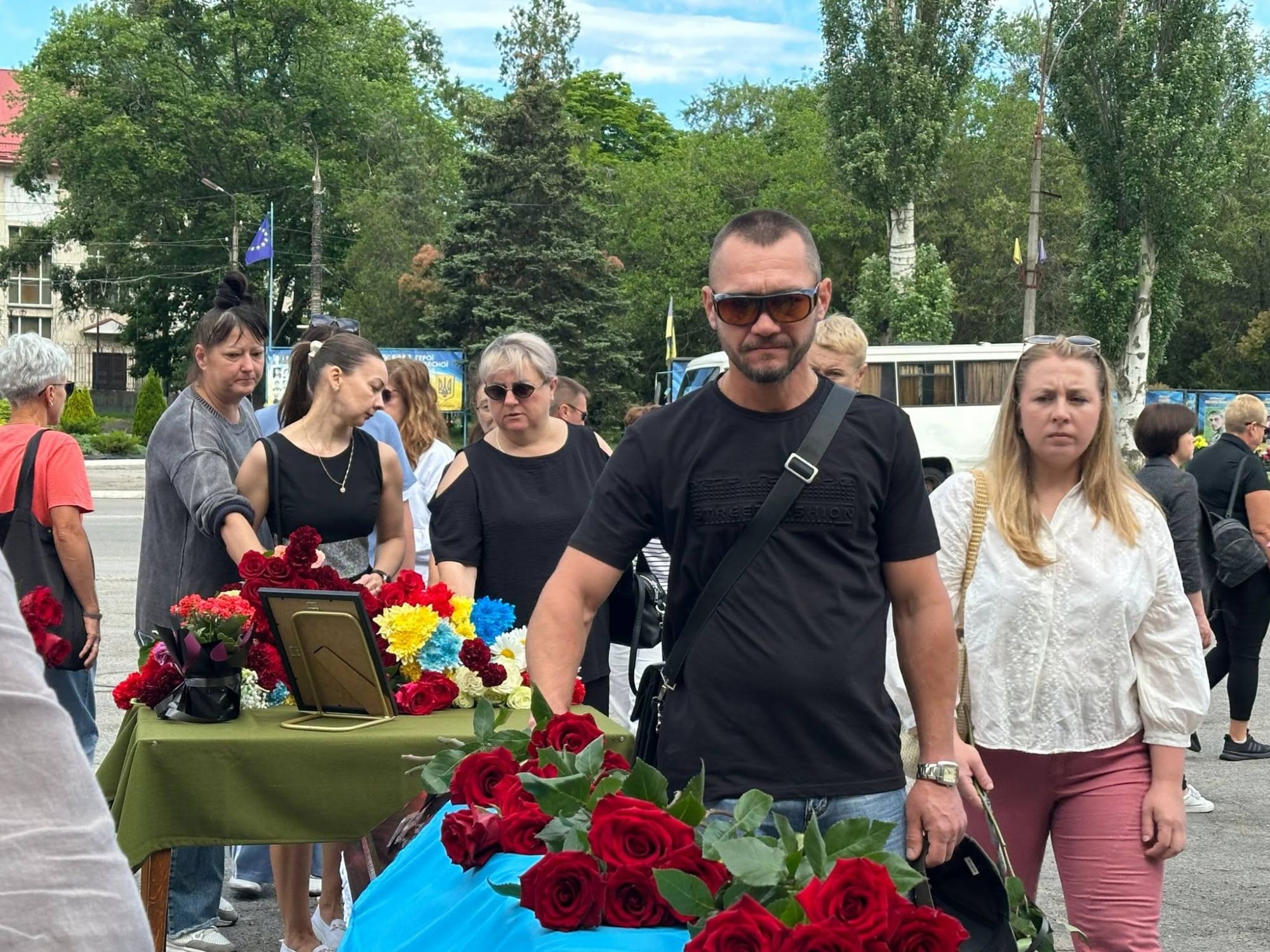 Світловодськ попрощався із захисником Олександром Душенком Світловодськ попрощався із захисником Олександром Душенком