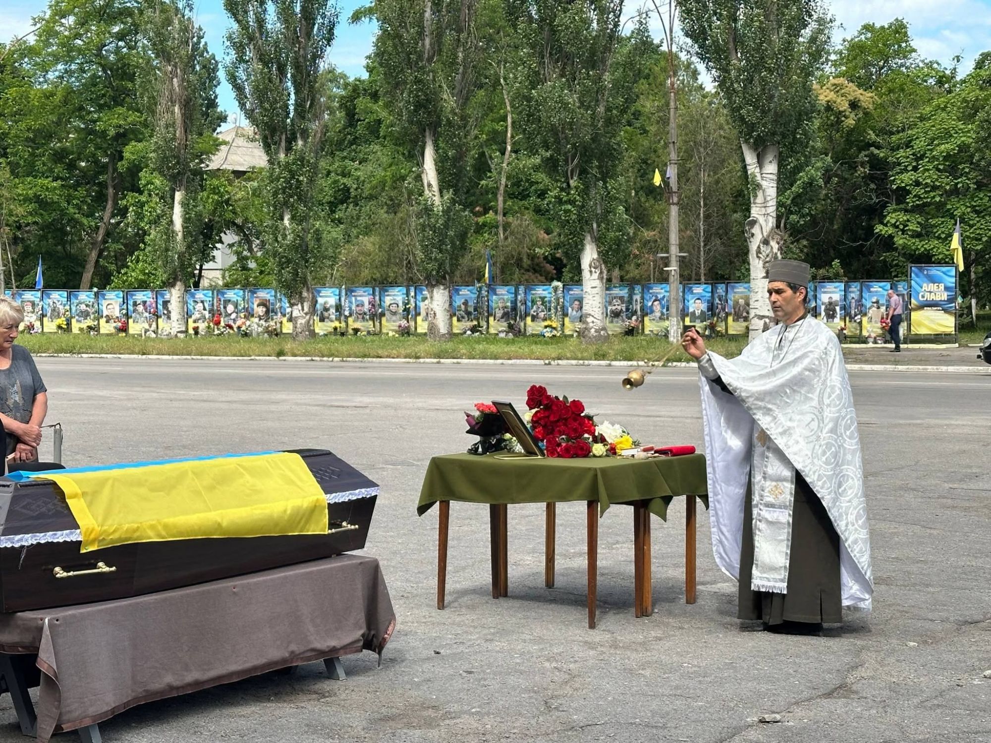 Світловодськ попрощався із захисником Олександром Душенком Світловодськ попрощався із захисником Олександром Душенком