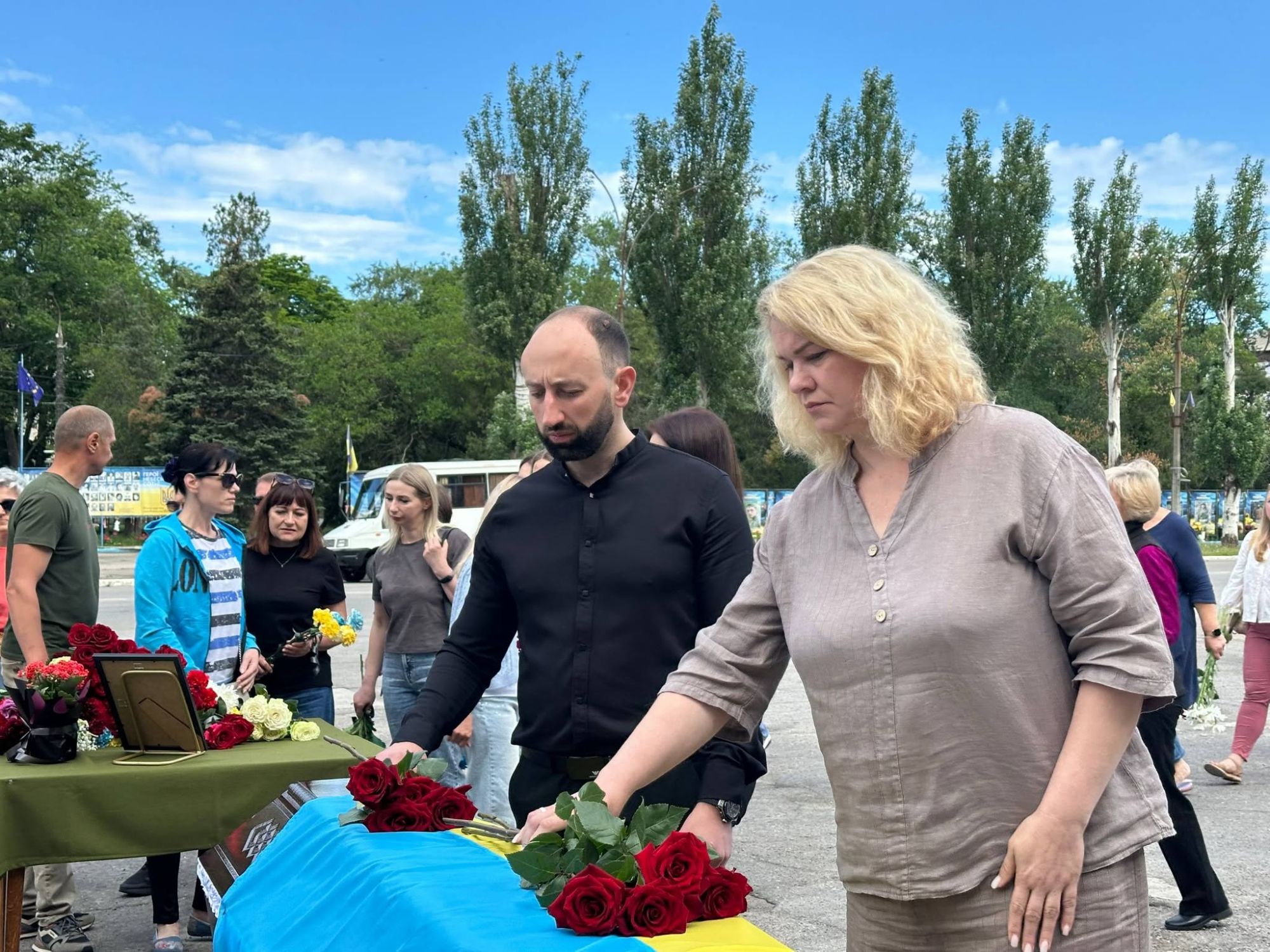 Світловодськ попрощався із захисником Олександром Душенком Світловодськ попрощався із захисником Олександром Душенком
