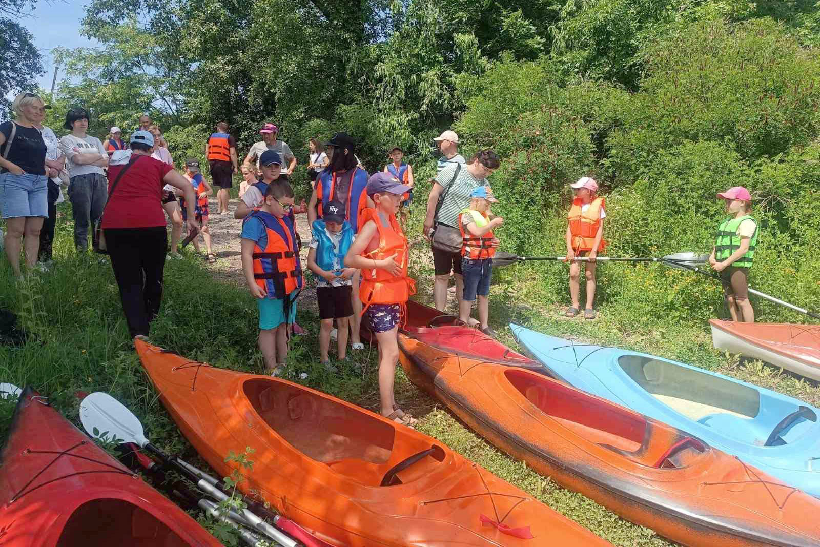 Активне літо на воді: у Світловодську запрошують до гуртка з каякінгу Активне літо на воді: у Світловодську запрошують до гуртка з каякінгу