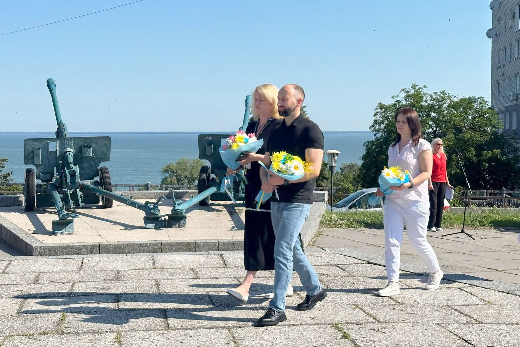 У Світловодську та Власівці вшанували пам'ять жертв Другої світової війни У Світловодську та Власівці вшанували пам'ять жертв Другої світової війни