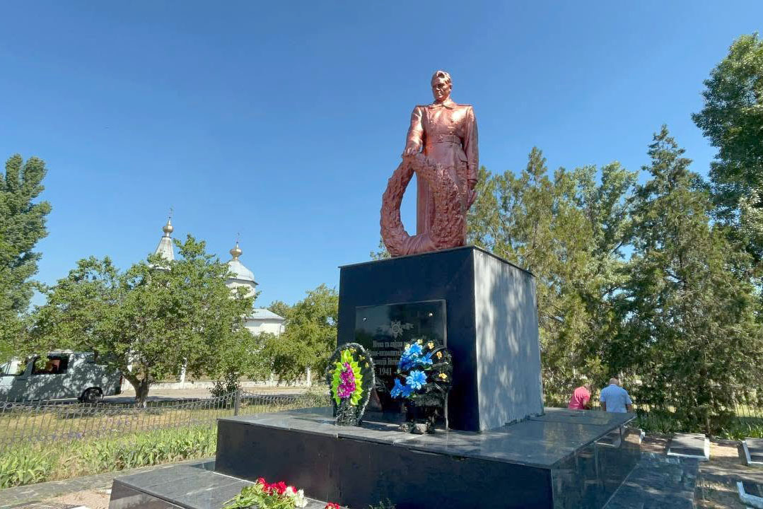 У Світловодську та Власівці вшанували пам'ять жертв Другої світової війни У Світловодську та Власівці вшанували пам'ять жертв Другої світової війни
