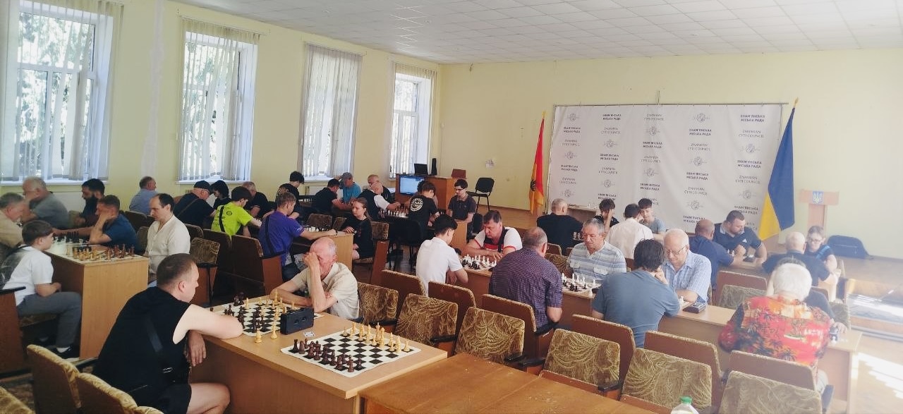 Світловодський шахіст Ігор Денисов здобув перемогу на чемпіонаті Знам'янки зі швидких шахів