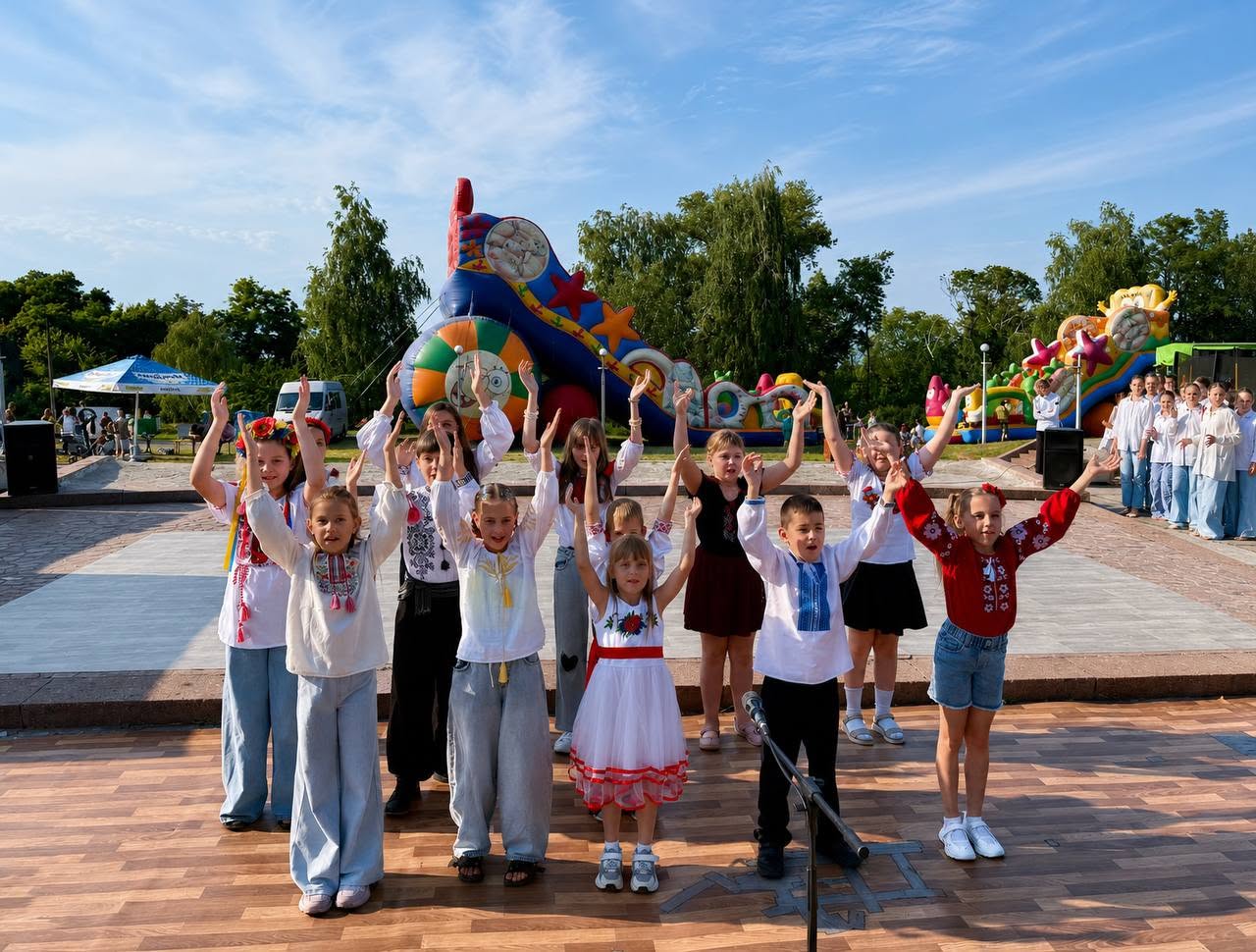 У Світловодську відзначили День Конституції України благодійним концертом