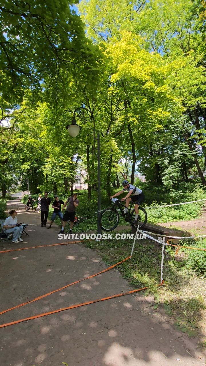 Світловодські велосипедисти здобули дві срібні медалі на Чемпіонаті України з маунтенбайку