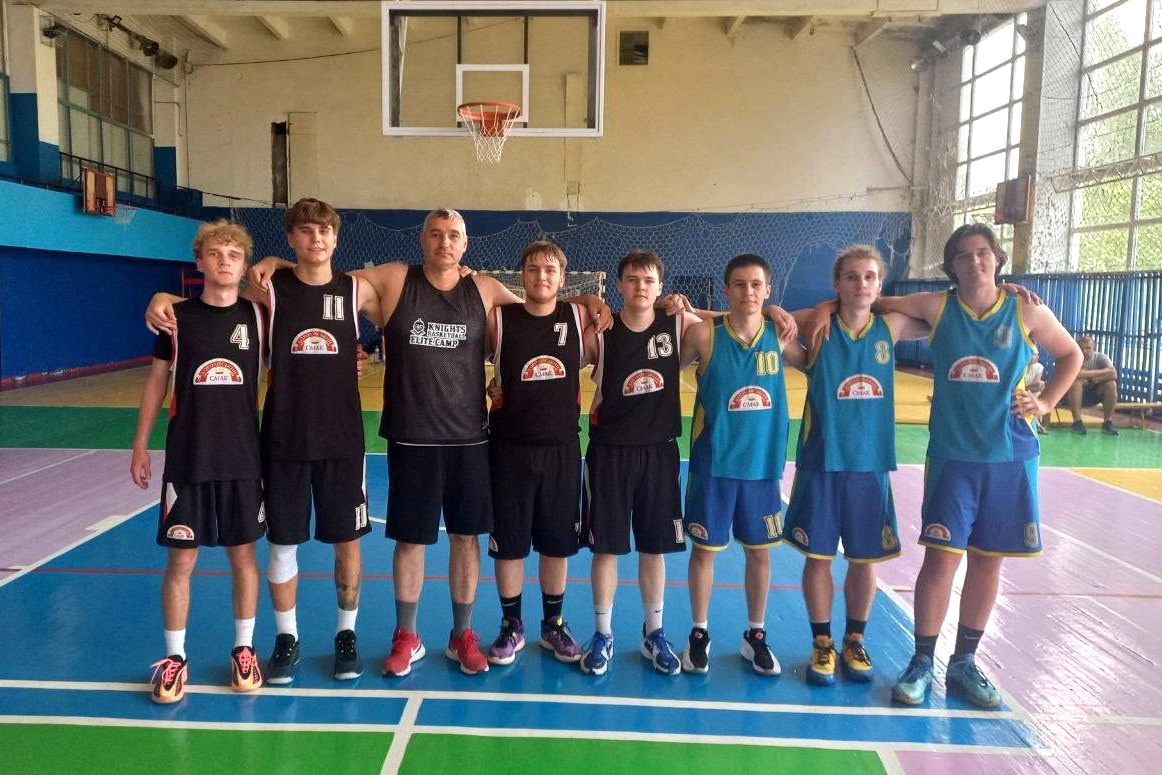 У Світловодську відбувся баскетбольний турнір 3x3 до Дня Конституції України