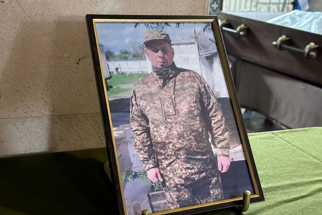 Світловодськ попрощався із захисником Романом Пелюховським Світловодськ попрощався із захисником Романом Пелюховським