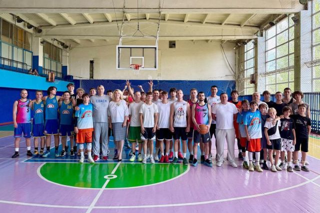 У Світловодську відбувся баскетбольний турнір 3x3 до Дня Конституції України