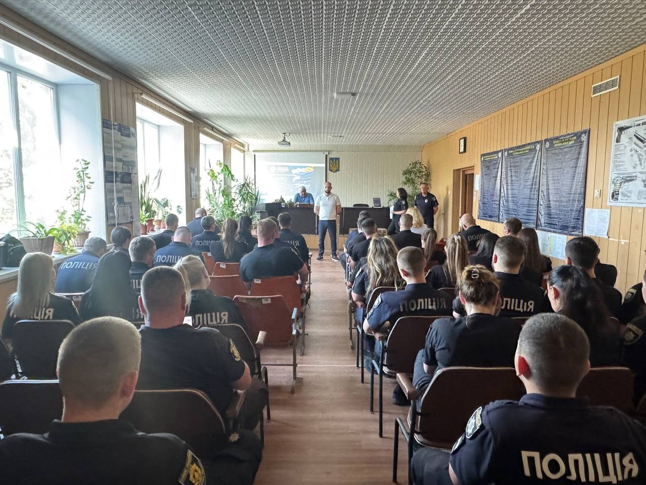 У Світловодській громаді привітали поліцейських з професійним святом У Світловодській громаді привітали поліцейських з професійним святом