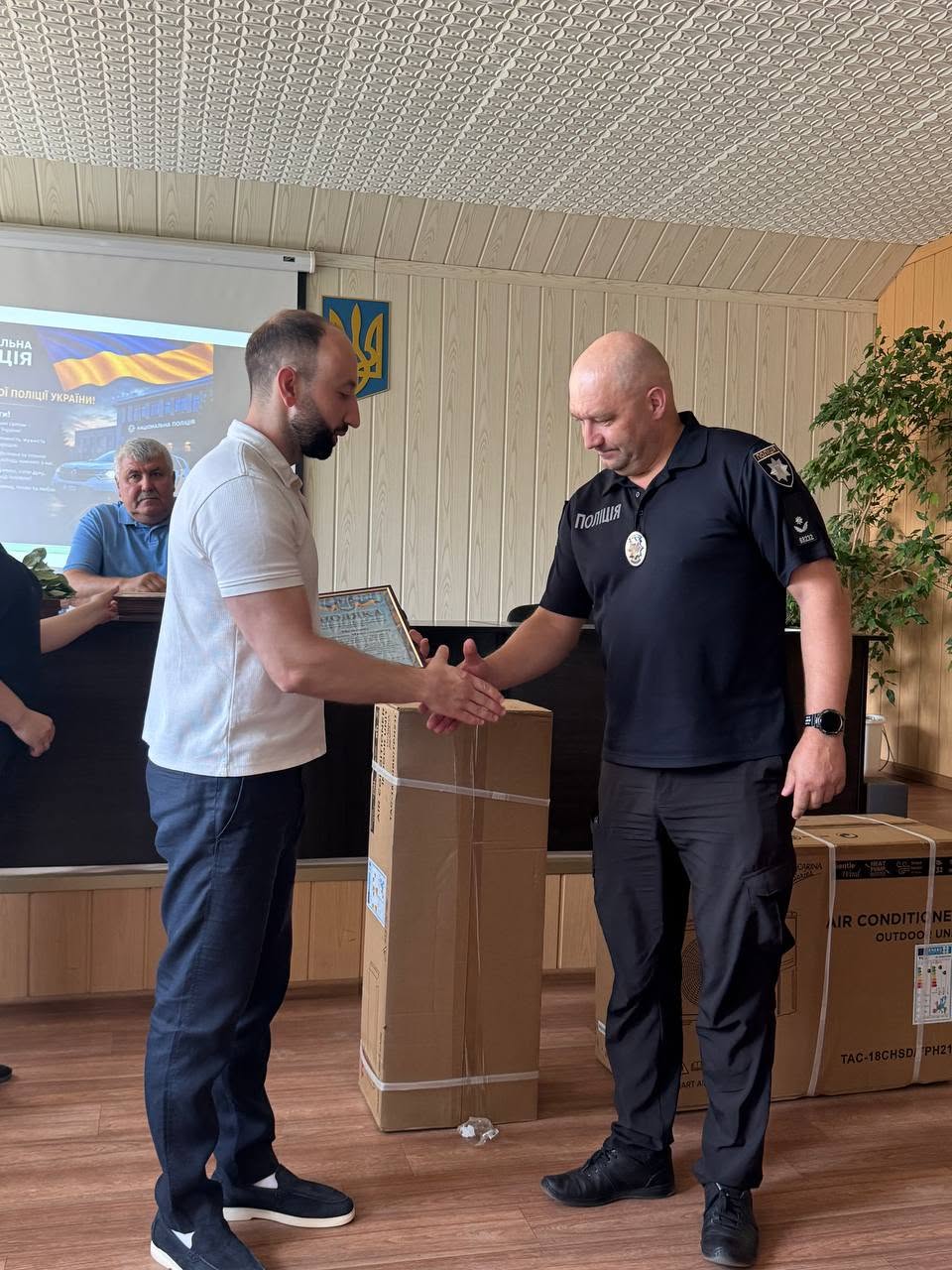 У Світловодській громаді привітали поліцейських з професійним святом У Світловодській громаді привітали поліцейських з професійним святом