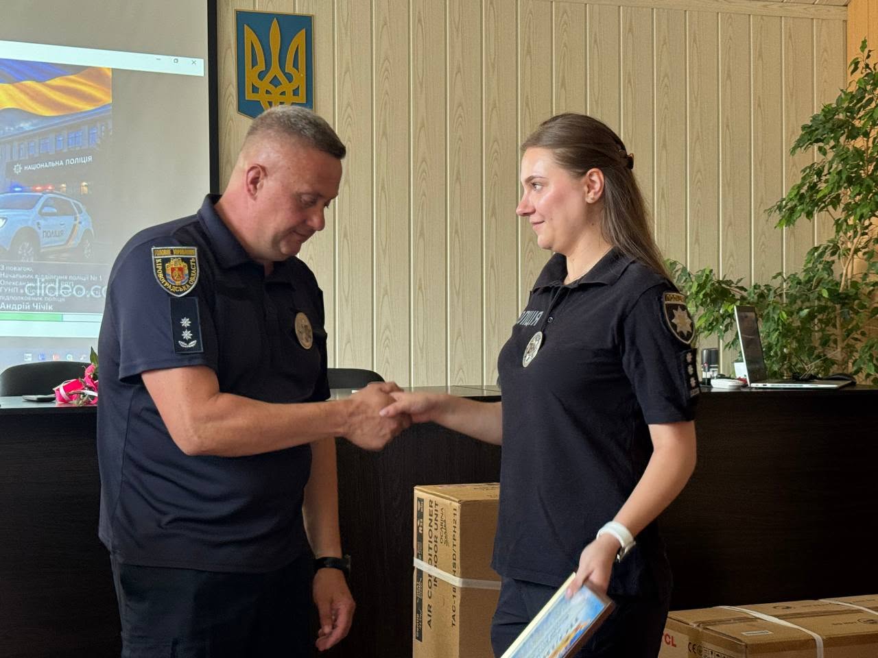 У Світловодській громаді привітали поліцейських з професійним святом У Світловодській громаді привітали поліцейських з професійним святом