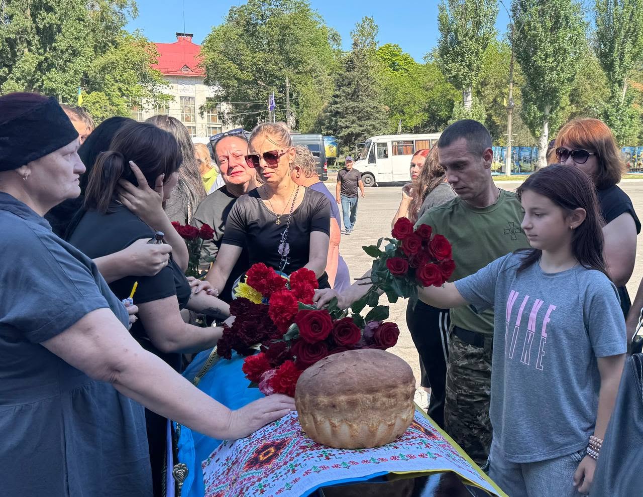 Світловодськ попрощався із захисником Кирилом Шоломом Світловодськ попрощався із захисником Кирилом Шоломом