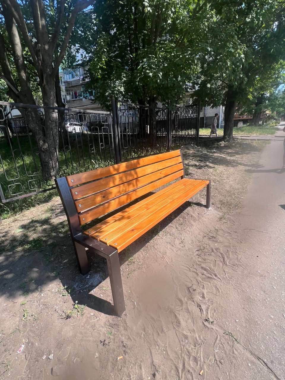 У Світловодську прибрали пляж і відремонтували лавки