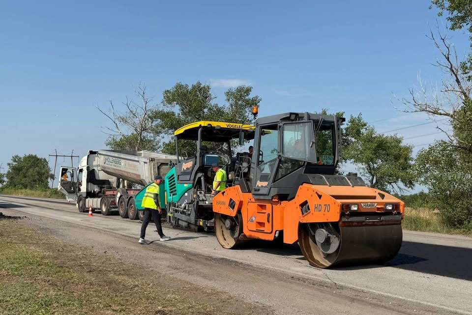 У Світловодську ремонтують дамбу Кременчуцької ГЕС, далі — Власівка У Світловодську ремонтують дамбу Кременчуцької ГЕС, далі — Власівка