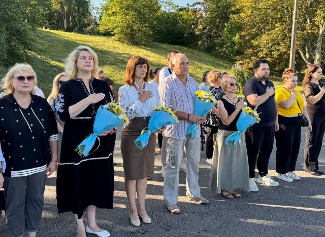 У Світловодській громаді вшанували захисників у День Української Державності