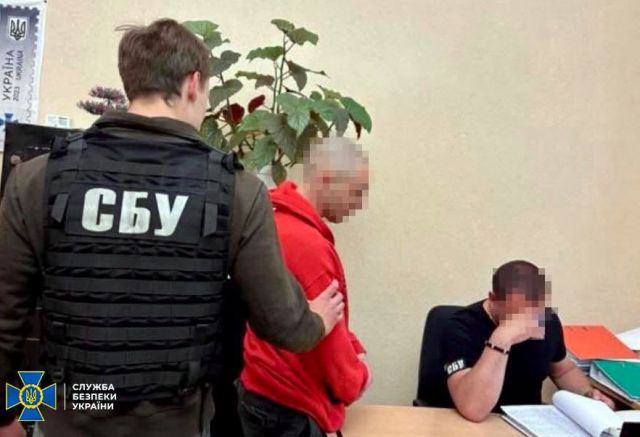 СБУ затримала на Кіровоградщині агента рф, який реєстрував Starlink для окупантів СБУ затримала на Кіровоградщині агента рф, який реєстрував Starlink для окупантів