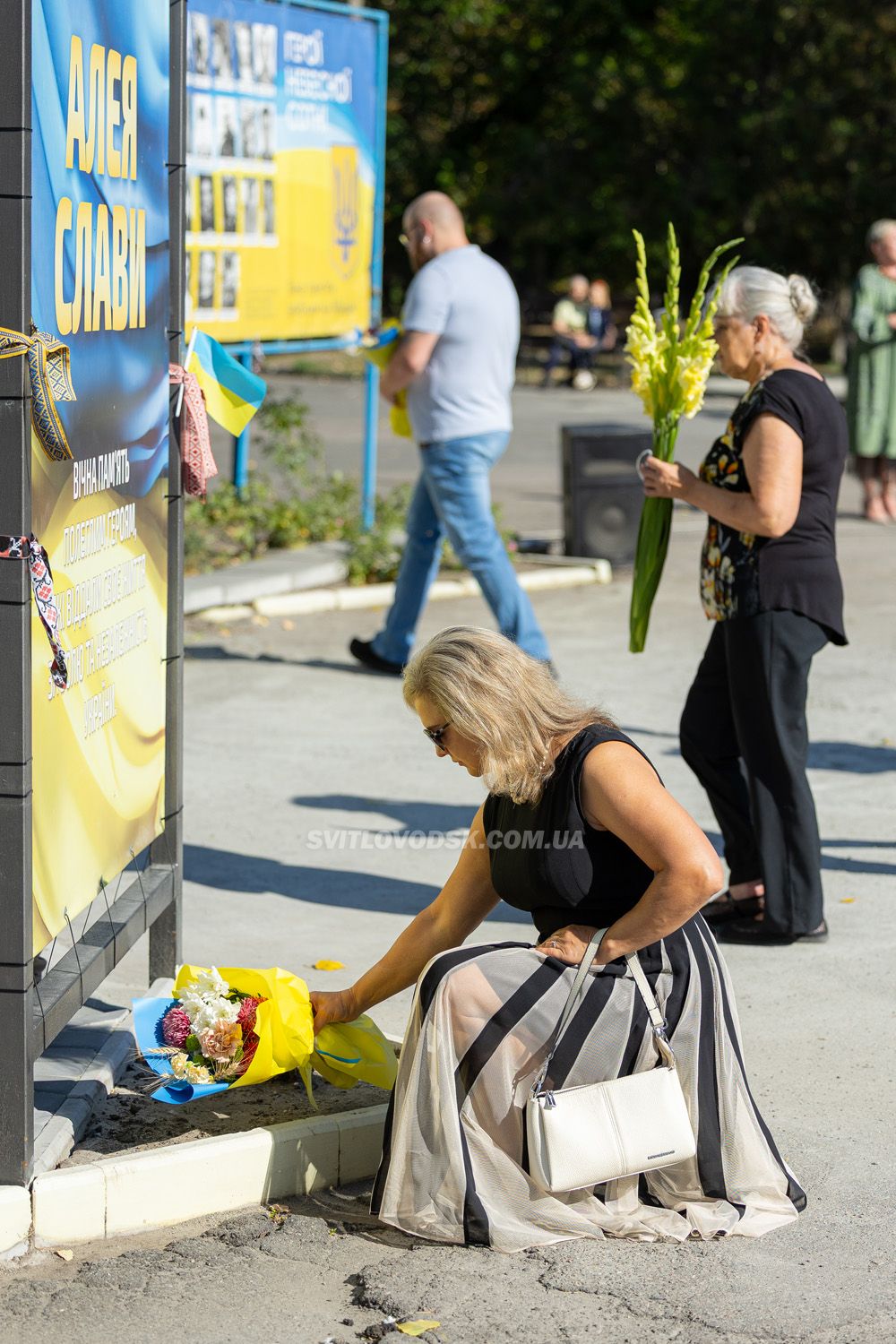 У День Незалежності у Світловодську відкрили третю частину Алеї Слави У День Незалежності у Світловодську відкрили третю частину Алеї Слави