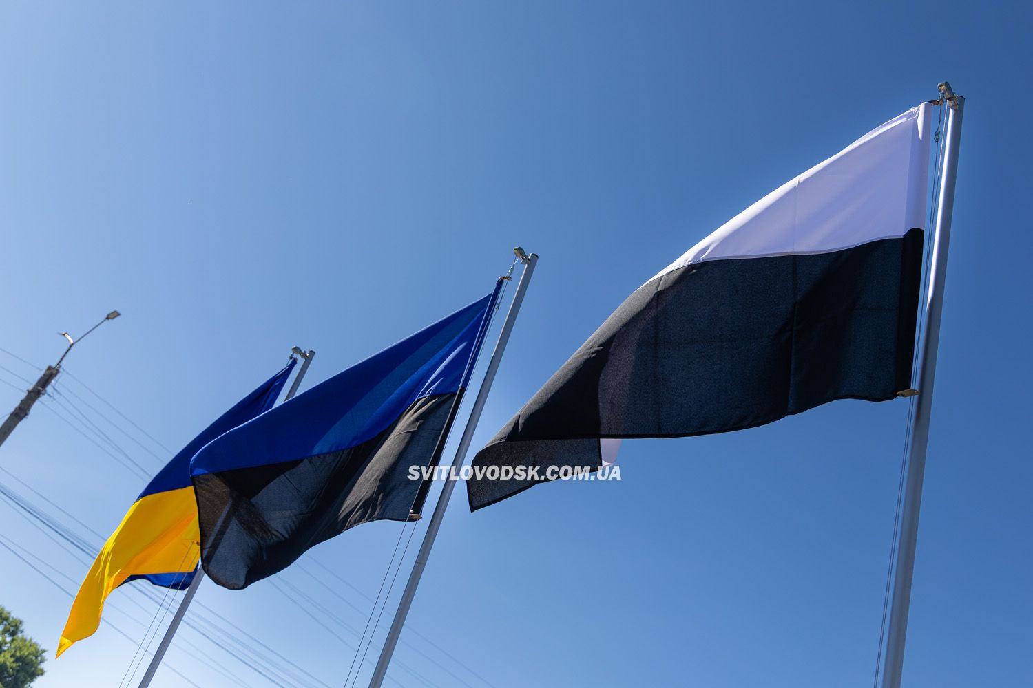 У Світловодську відкрили меморіал «Крила надії» — для тих, на кого чекають