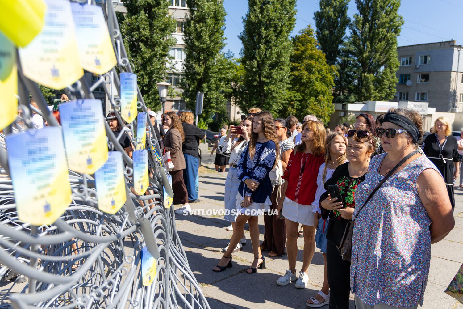 У Світловодську відкрили меморіал «Крила надії» — для тих, на кого чекають