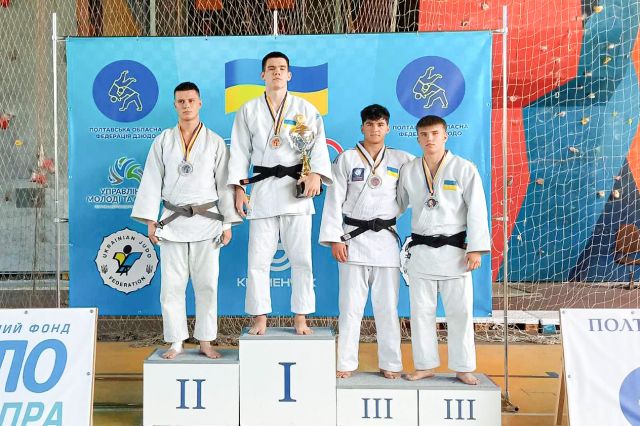 Дзюдоїсти зі Світловодська здобули золото і бронзу на Всеукраїнському турнірі в Кременчуці