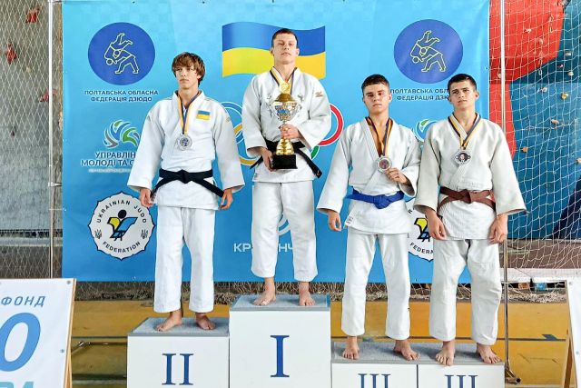 Дзюдоїсти зі Світловодська здобули золото і бронзу на Всеукраїнському турнірі в Кременчуці