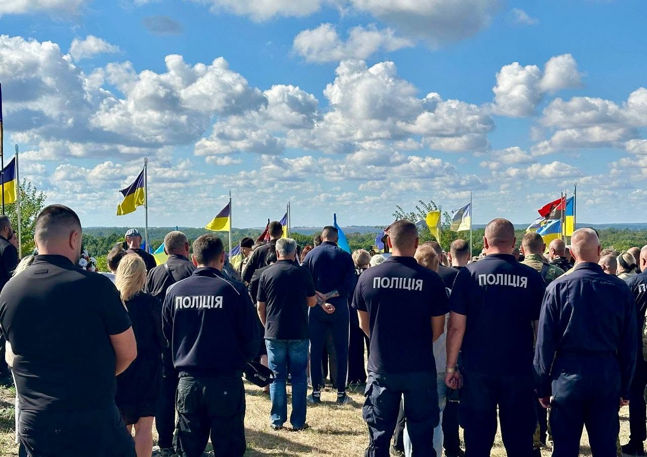 Світловодська громада провела в останню путь захисника Руслана Глущенка