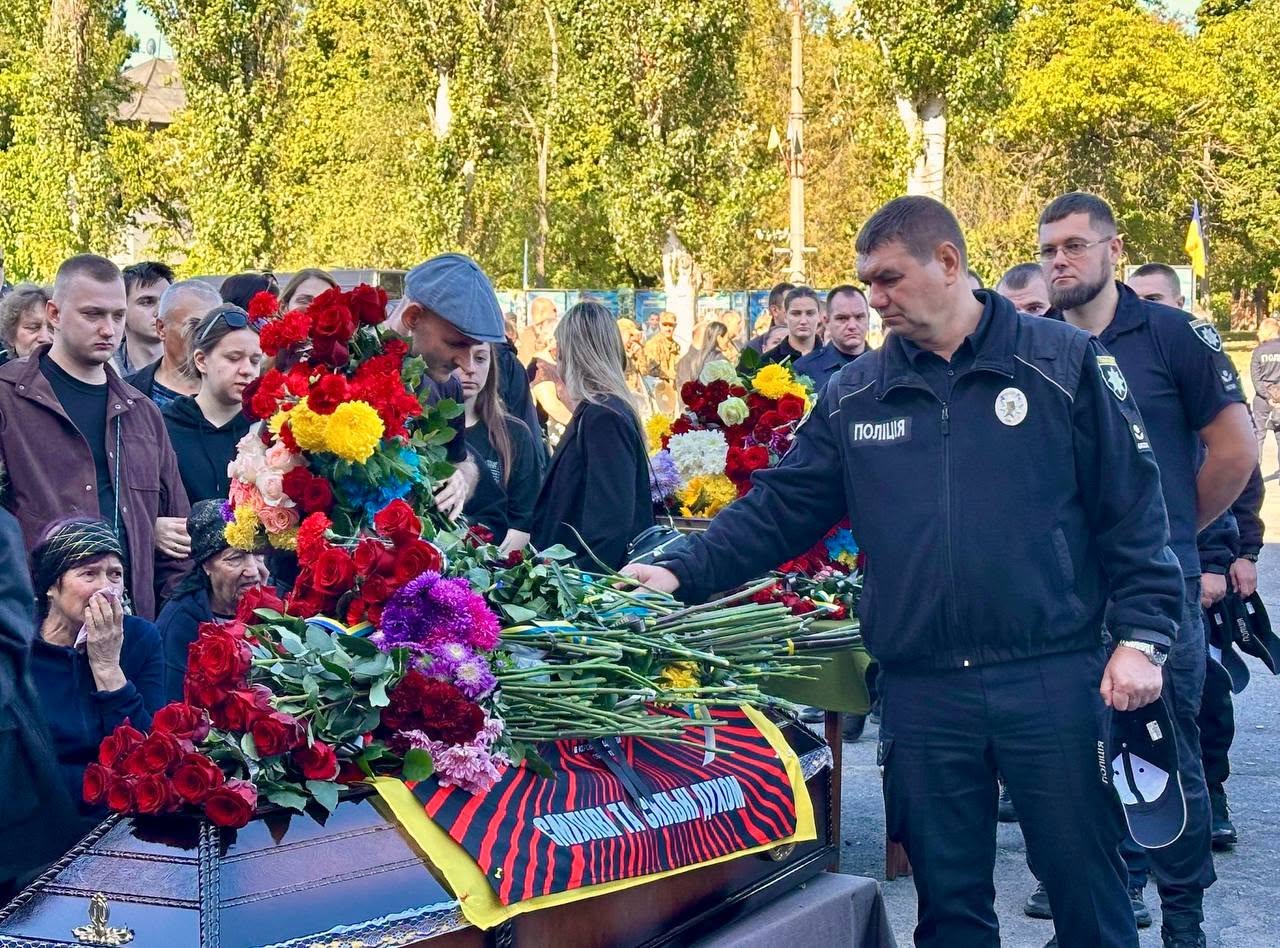Світловодська громада провела в останню путь захисника Руслана Глущенка