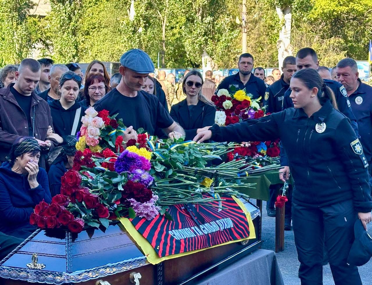 Світловодська громада провела в останню путь захисника Руслана Глущенка